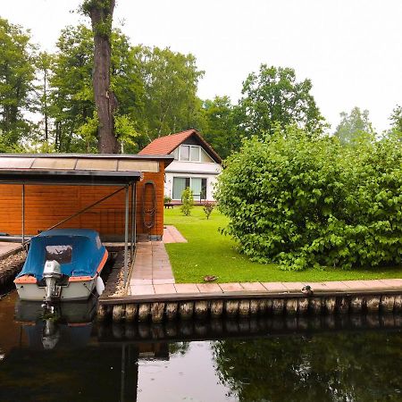 Ferienhaus Direkt An Der Spree Mit Whirlpool Und Sauna Berlin Dış mekan fotoğraf