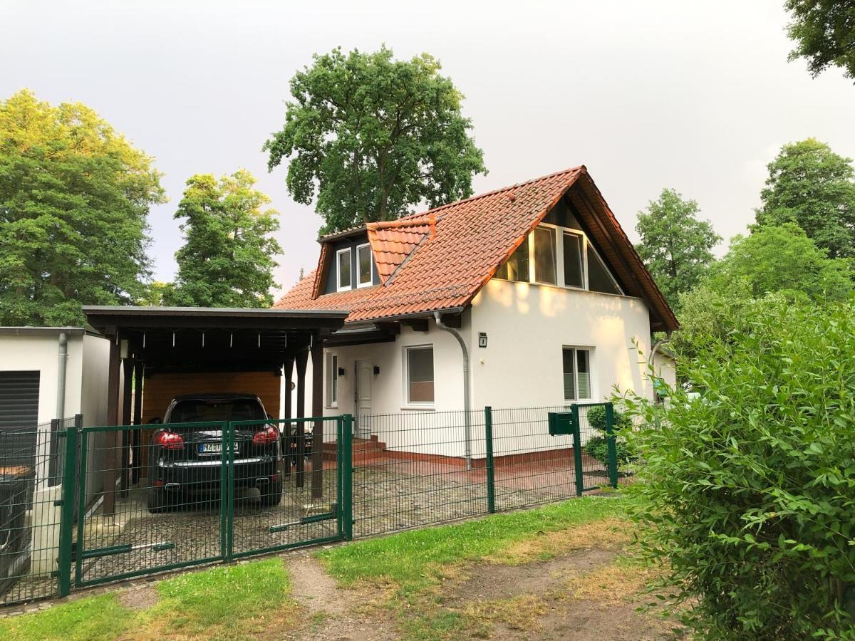 Ferienhaus Direkt An Der Spree Mit Whirlpool Und Sauna Berlin Dış mekan fotoğraf